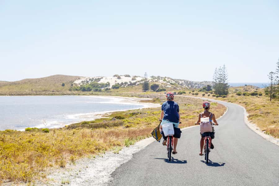 From Perth: Rottnest Island Ferry & Bike Trip - Finding quokkas around Thomson Bay