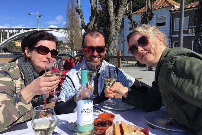 From Porto with view to Gaia: Private Bike Tour #DuckSideOfPorto - Massarelos and the Church of the Confraternity