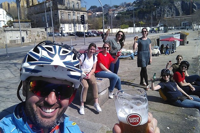 From Porto with view to Gaia: Private Bike Tour #DuckSideOfPorto - The private format and the right pace