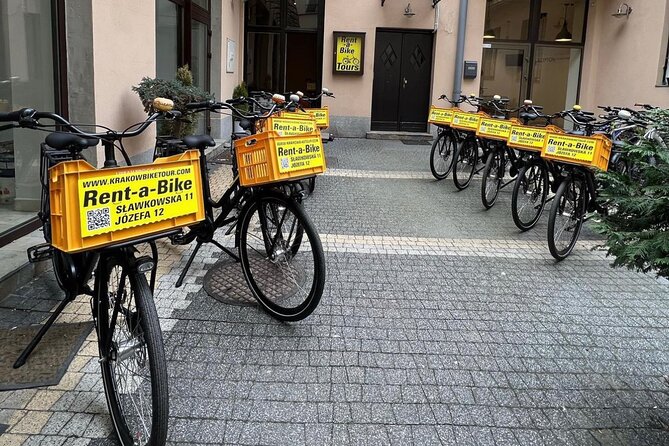 Full Bike Tour - the Old Town, Jewish Qtr & the Ghetto NEW BIKES - Key points to know before you book