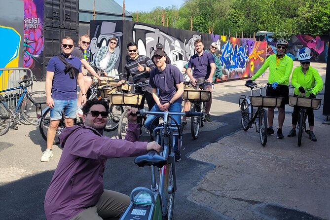 Glasgow Highlights Bike or Ebike Tour - River paths keep the ride calm