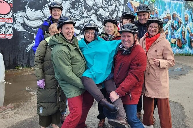 Glasgow Highlights Bike or Ebike Tour - Kelvingrove Park and the city’s artistic side