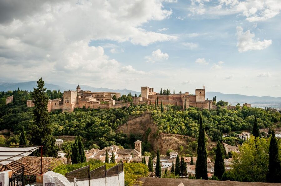 Granada: E-Bike Tour and Fast-Track Alhambra Ticket - Sacromonte’s cave houses and flamenco connection