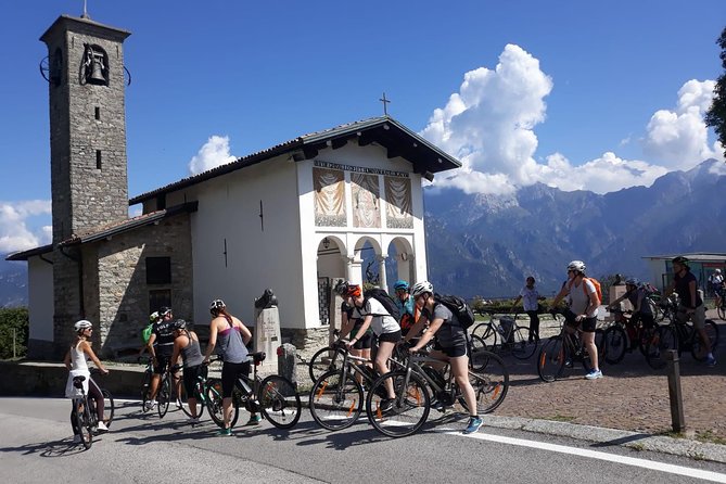 Group Bike Tour: Onno & Ghisallino (E-bikes and Road bikes) - Valbrona viewpoints and the cyclists’ fountain