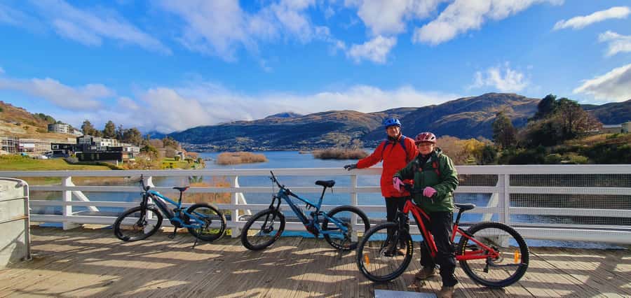 Guided Scenic E-bike Tour - Ride to the Lake - Following two local rivers toward the lake