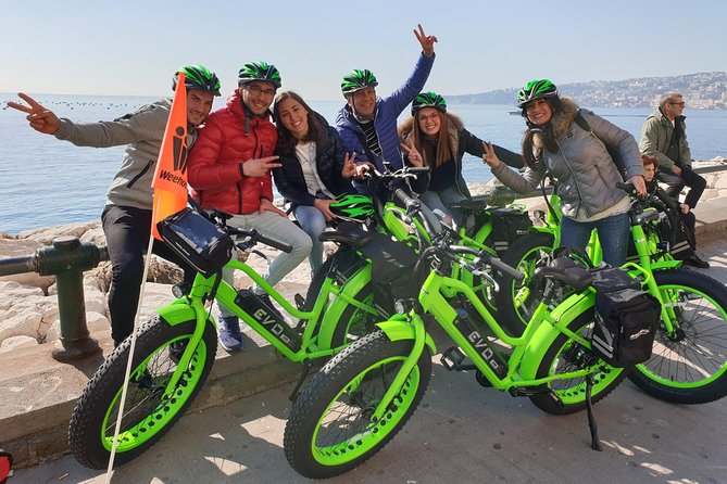 Guided tour of Naples by FAT electric bike - Castel dell’Ovo by the water