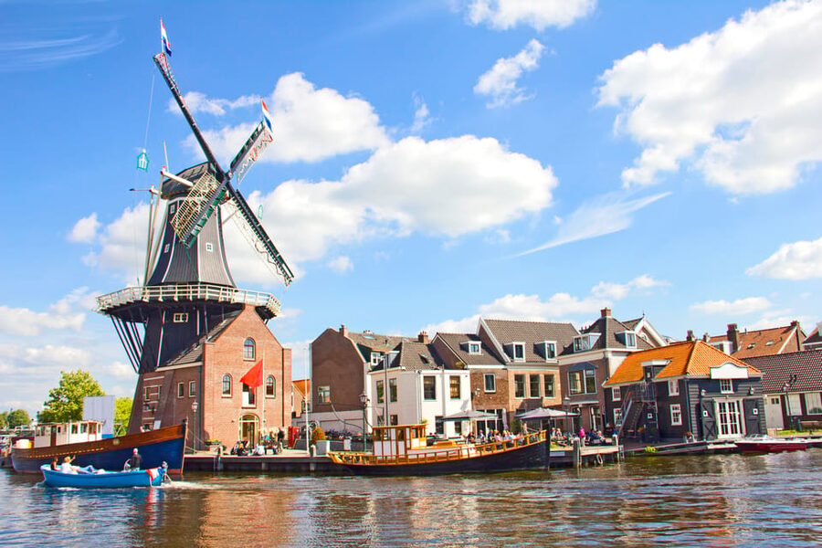 Haarlem Highlights Bike Tour - What the guide adds to the ride