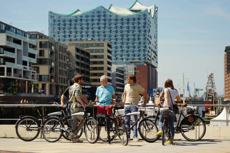 Hamburg 3-Hour Bike Tour - Town Hall and the center of civic Hamburg