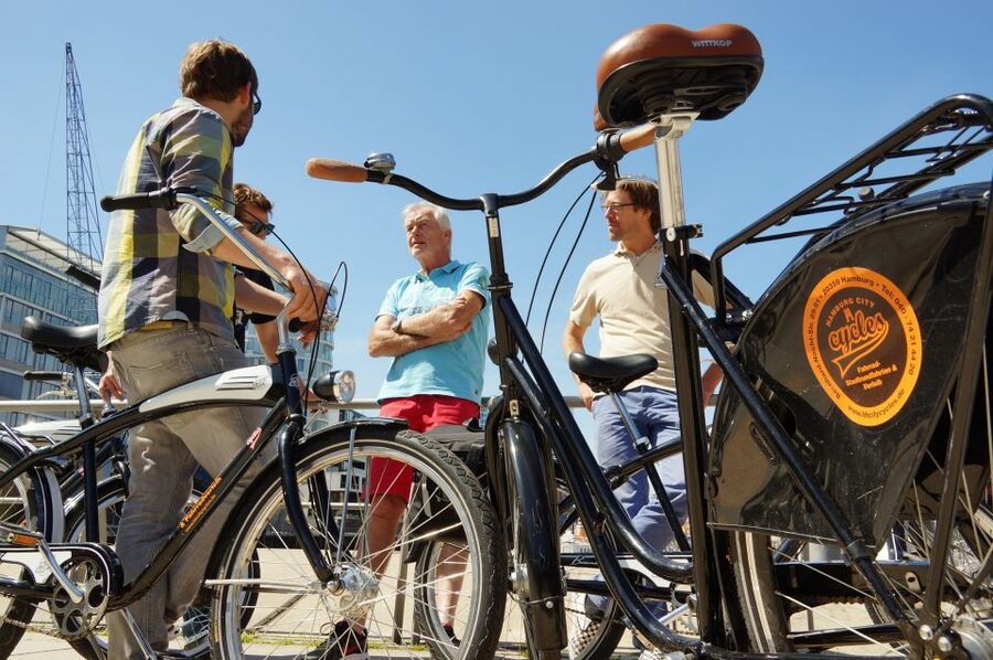 Hamburg: Bike Rental - Starting at Gebrüder-Wolf-Platz in St. Pauli
