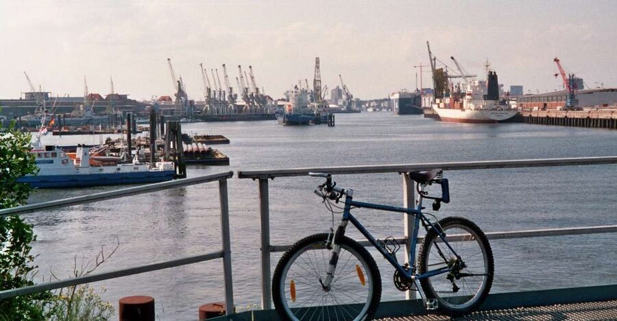 Hamburg: Bike Tour of the Speicherstadt & Old Harbor - Freihafenbrücke and the old working docks