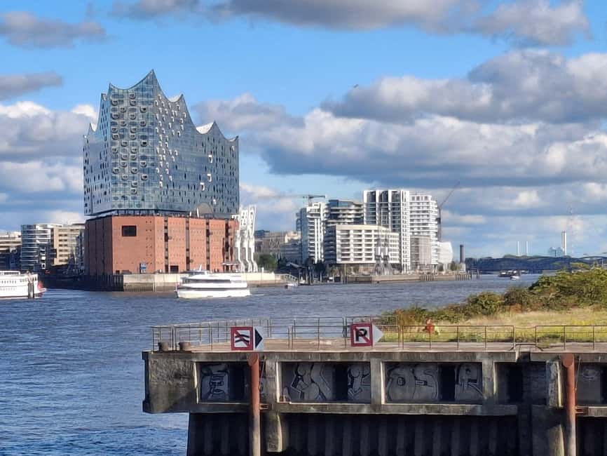 Hamburg: City Tour by Bike with Elbphilharmonie incl. Bike - St. Michael’s Church, Peterstraße, and Neustadt