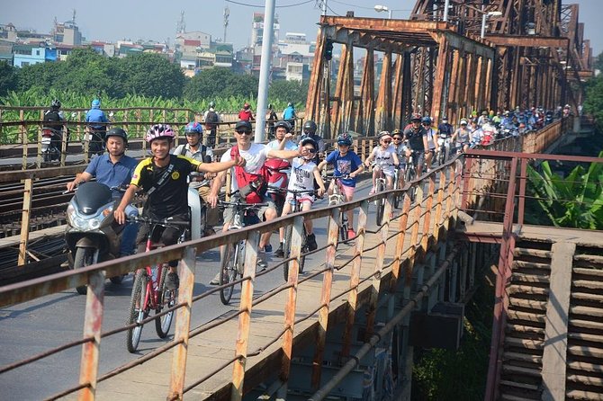 Hanoi Bicycle Tours: Half Day Bicycle Tours Hanoi Countryside - A family home, bonsai, and green tea