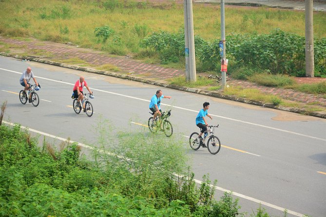 Hanoi Bicycle Tours: Half Day Bicycle Tours Hanoi Countryside - Crossing Long Bien Bridge