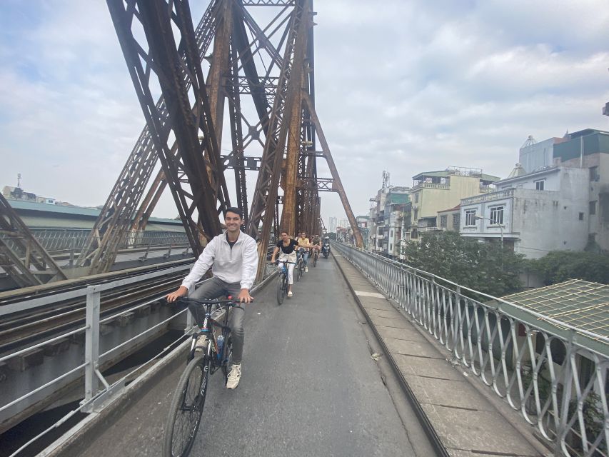 Hanoi: Bike Tour Through Hidden Gems and Banana Island - Guides, group size, and the value of personal attention