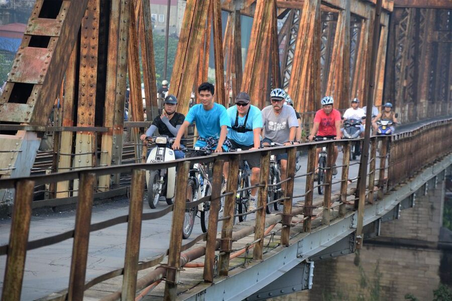Hanoi: Bike Tour Through Hidden Gems and Banana Island - Banana Island, the quiet side of Hanoi
