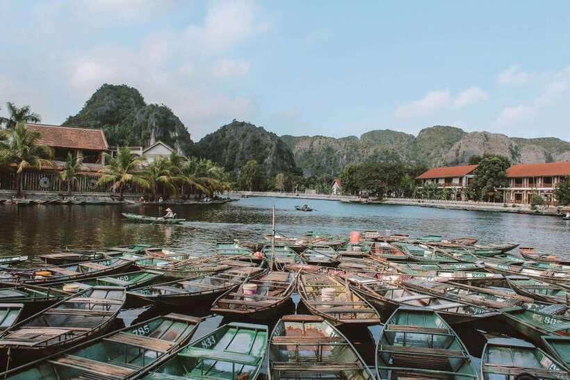 Hanoi:Ninh Binh-Trang An-Mua Cave-Hoa Lu&Cycling BEST SELLER - Mua Cave and the Lying Dragon Mountain climb