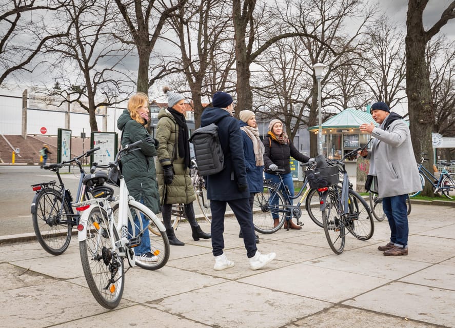Hanover: Crime Tour by Bike - Maschsee adds calm scenery and uneasy stories