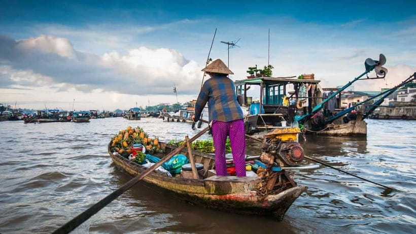HCM: 2-Day Mekong Floating Market with Cooking & Bike Ride - Guides, organization, and the group experience