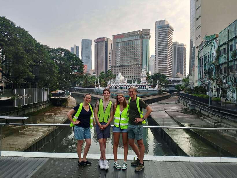 Hidden Kuala Lumpur: 4-Hour Bike Tour - Handmade trades and village houses on stilts