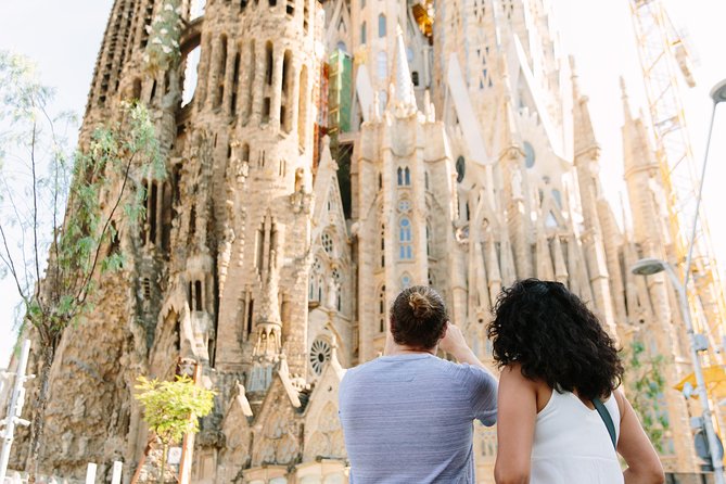 Highlights & Hidden Spots of Barcelona Bike Tour w/ Local Guide - Port Vell, the beach, and the waterfront