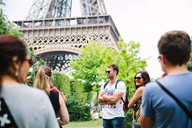 Highlights of Paris Bike Tour in English or Dutch - Key points to know before you pedal off