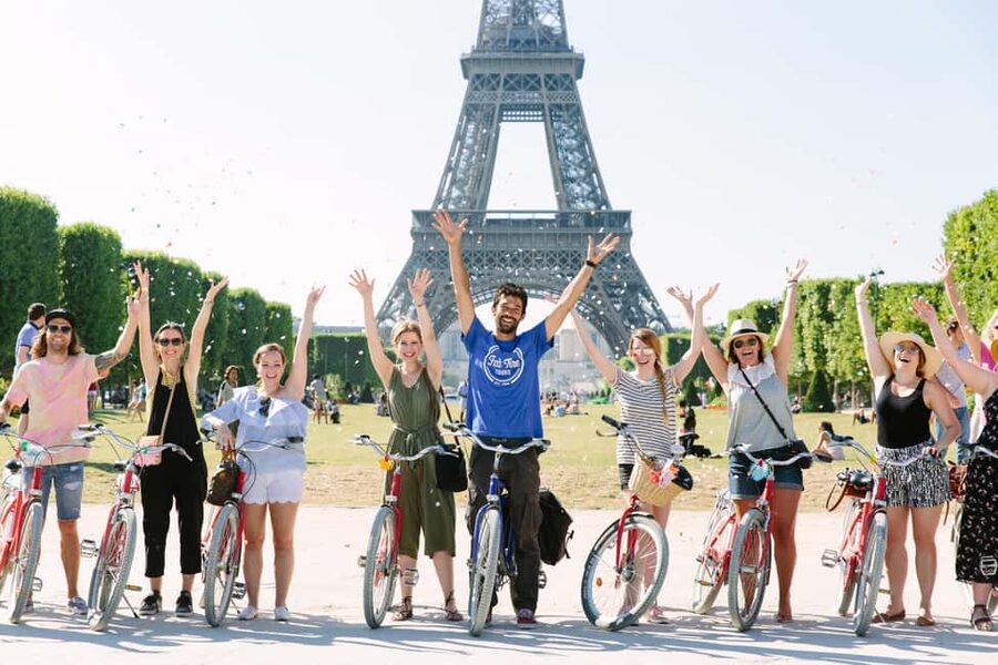 Highlights of Paris Bike Tour in English or Dutch - Pont Alexandre III and the Seine