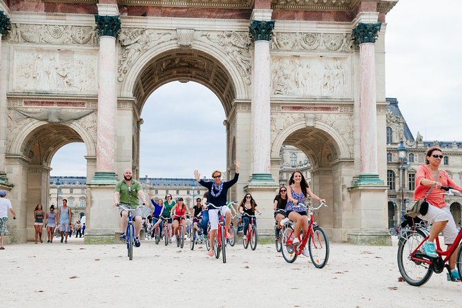 Highlights of Paris Bike Tour w/ a Local Guide (English or Dutch) - Timing, group size, and value at $54.42
