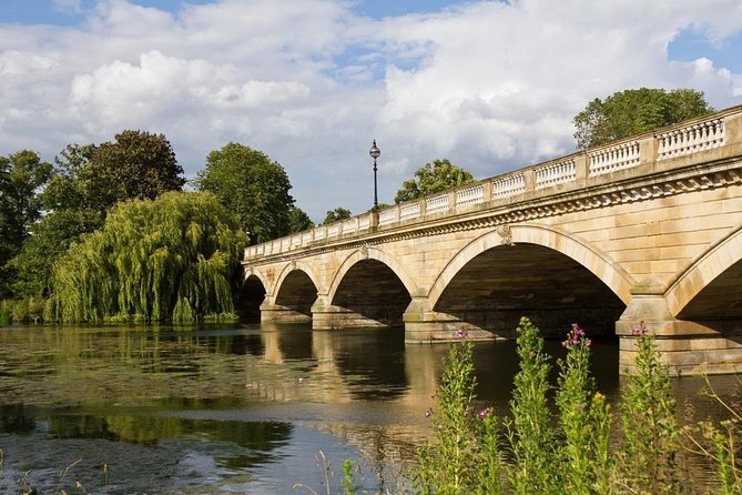Highlights of Royal London Bike Tour including Hyde Park - Why a bike works so well for royal London