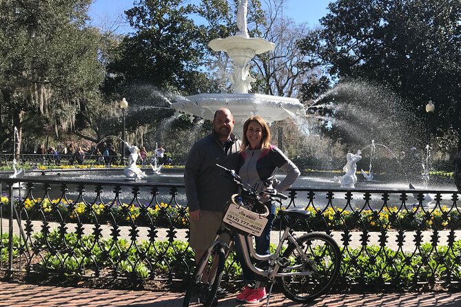 Historical Bike Tour of Savannah and Keep Bikes After Tour - Chippewa Square and Savannah’s famous movie moment