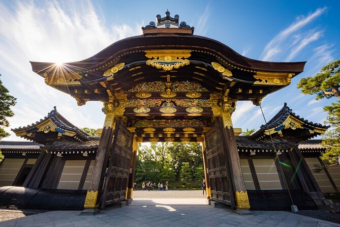 Historical Kyoto E-Bike Tour - Guides who shape the experience