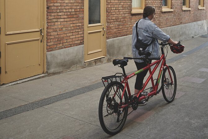 Historical Lower Town & Neighborhoods Bike Tour - Bikes, e-bikes, and the effort required