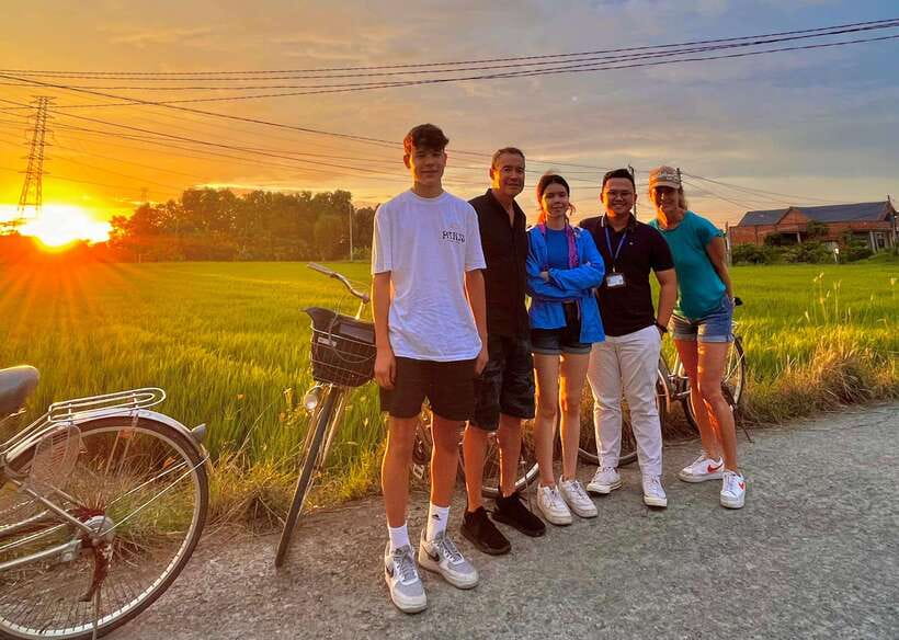 Ho Chi Minh City: 2-Day Bike & Kayak Mekong Delta Tour - Cycling through orchards and rice fields