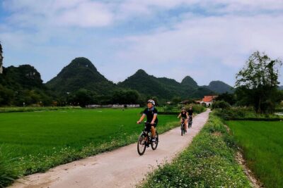 Hoa Lu – Tam Coc – Ninh Binh Day Tour: Biking, Visit Local Family
