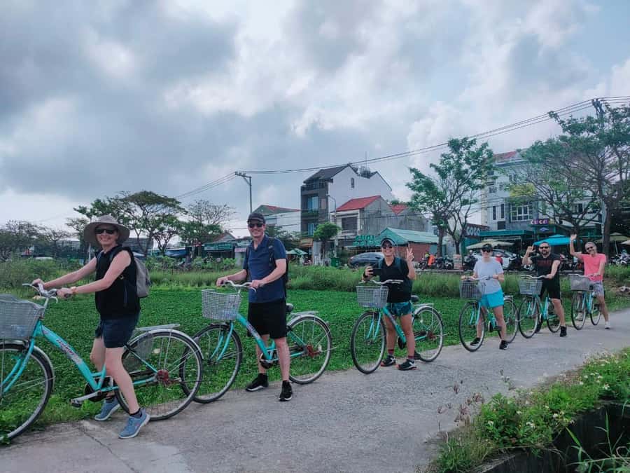 Hoi An: Countryside by Cycling, Buffalo Riding & Do Farming - Cooking banh xeo and eating a full local meal