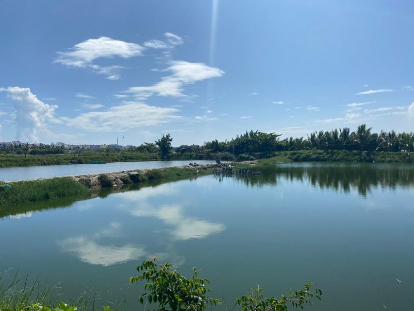 Hoi An: Rural Cycling Tour to Village with Basket Boat Ride - The local market and a slower look at daily life