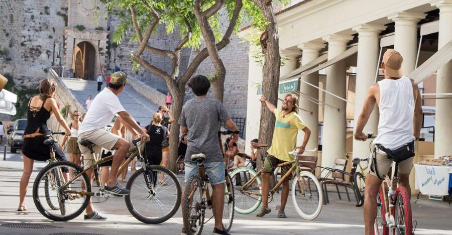 Ibiza Town Private Guided Sightseeing Tour by Bike - Extending to Figueretes and Playa d’en Bossa