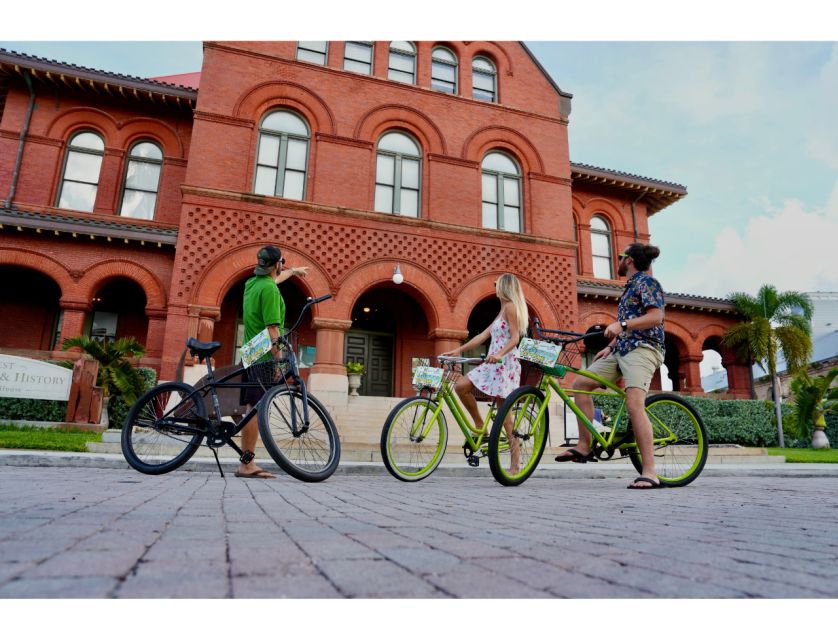 Key West: Guided Bicycle Tour with Key Lime Pie - Key points at a glance