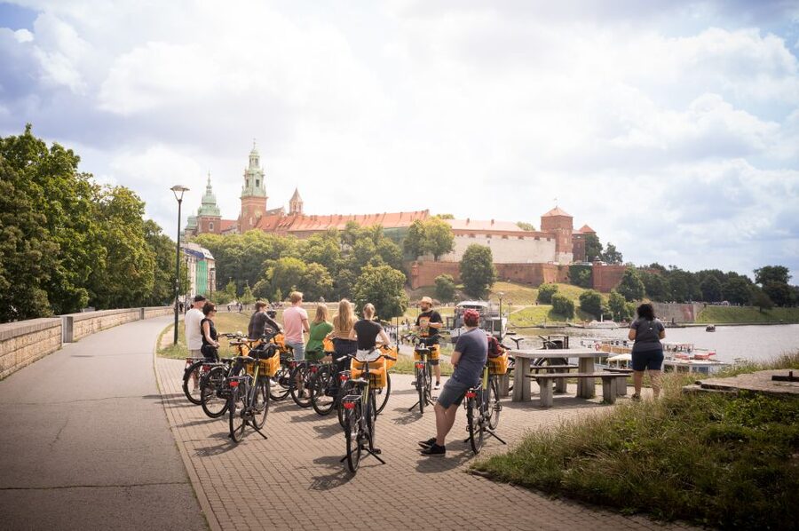 Krakow: Bike Tour of Old Town, Jewish Quarter and the Ghetto - Jagiellonian University and the Bishop’s Palace