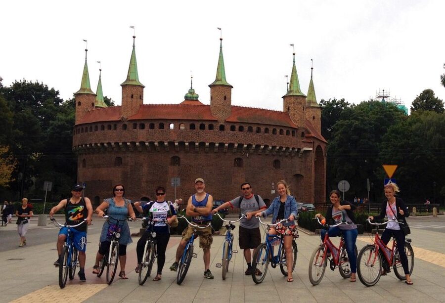 Krakow: Highlights of Krakow Bike Tour - Small Group - Guides, group size, and the tone of the ride