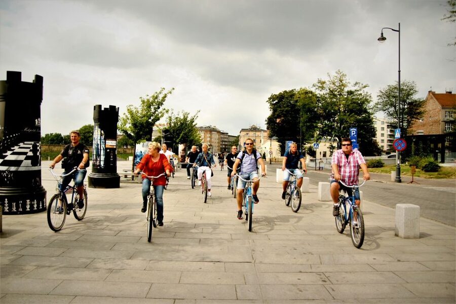 Krakow: Highlights of Krakow Bike Tour - Small Group - The 45-minute lunch break