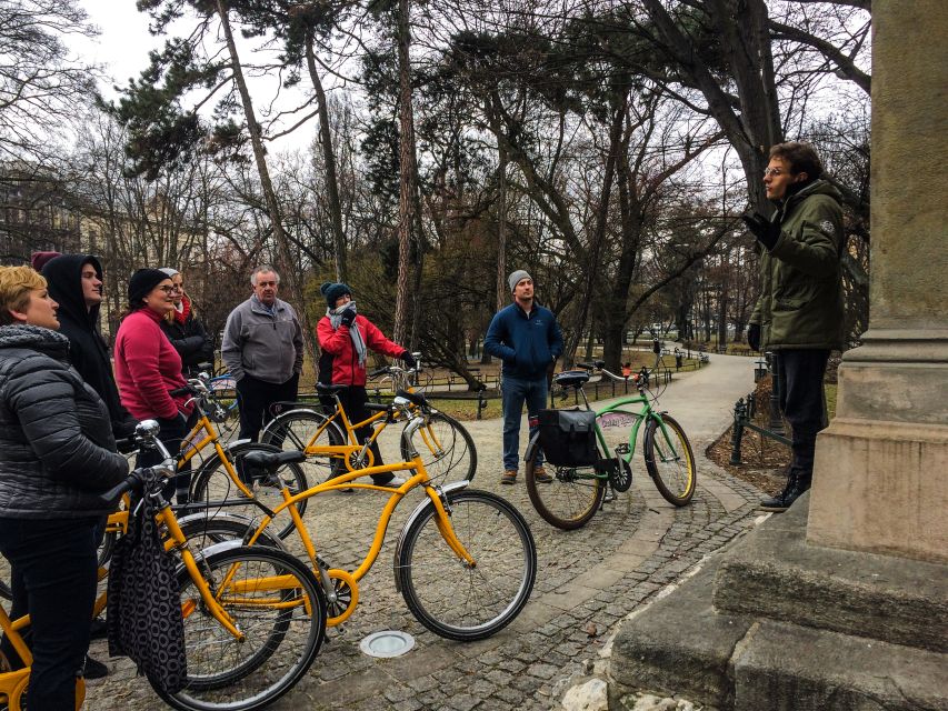 Krakow: Highlights of Krakow Bike Tour - Small Group - Meeting under the Adam Mickiewicz statue