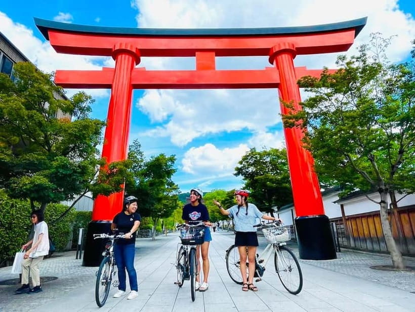 Kyoto: Fushimi Inari Shrine and Tofukuji Temple E-Bike Tour - Gion, geisha culture, and Kyoto customs