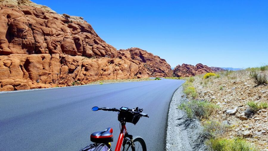 Las Vegas 3-Hour Red Rock Canyon Electric Bike Tour - Leaving Las Vegas for Red Rock Canyon