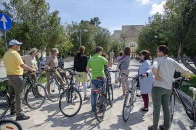 City Highlights Guided Tour by Bike