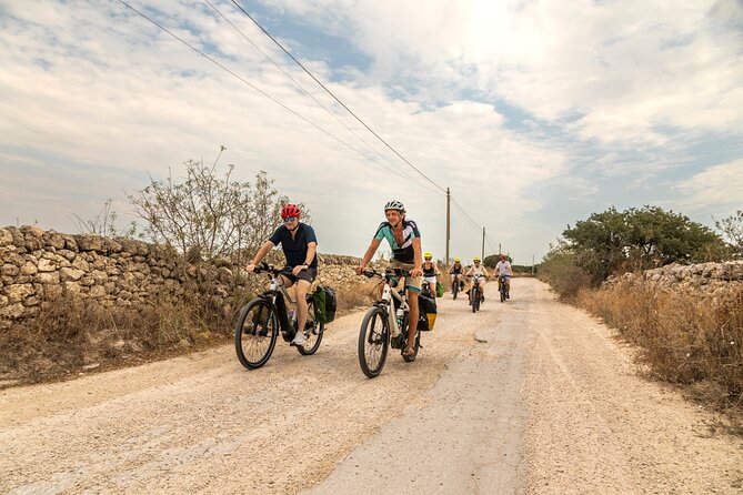 Lecce to Gallipoli E-Bike Tour with Swim, Farm Tasting +Taxi back - Leaving Lecce by quiet back roads