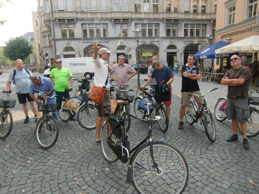 Leipzig: 3-Hour Guided Bike Tour - St. Thomas Church and the Bach monument