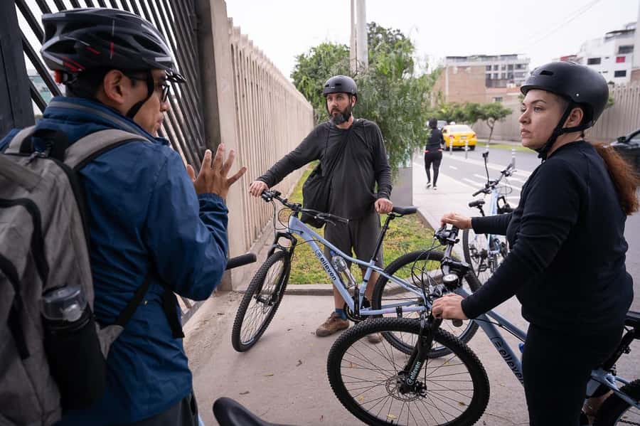 Lima: City biking - Barranco’s streets, murals, and bohemian character