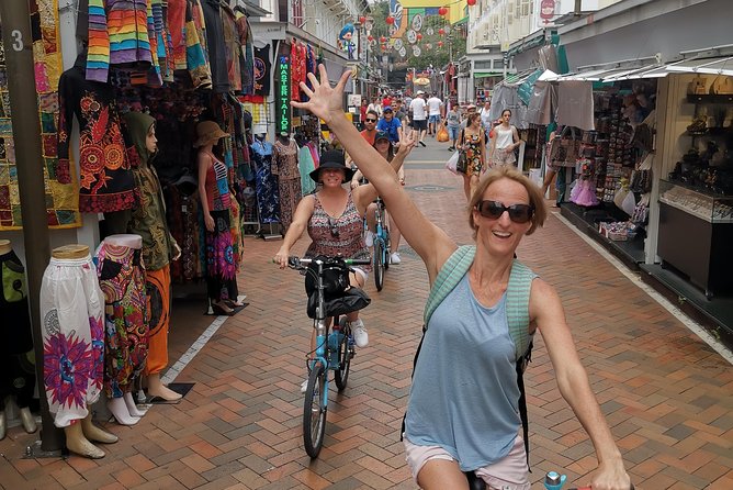 Lion City Bike Tour of Singapore - What the guides add to the ride