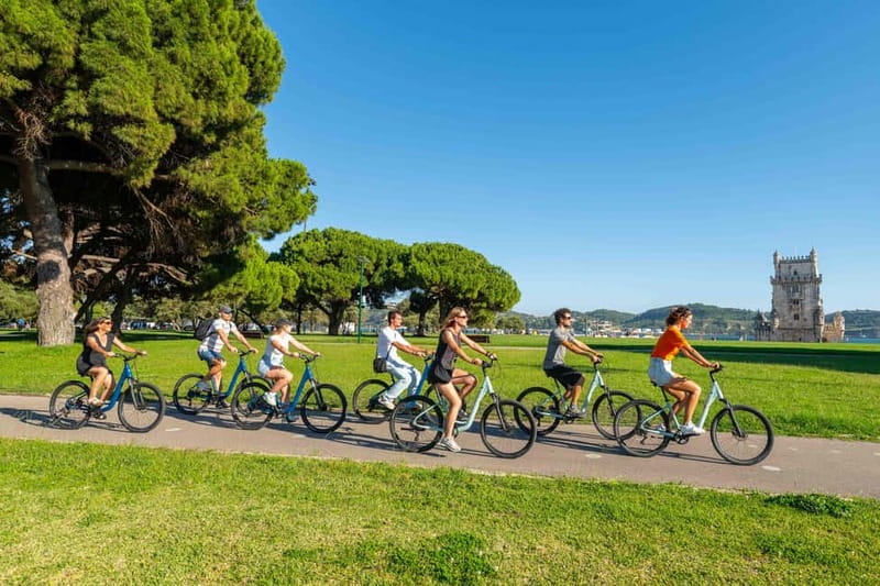 Lisbon: Bike Tour from Lisbon to Belém + Liquor & Pastry - Families, older riders, and cycling ability