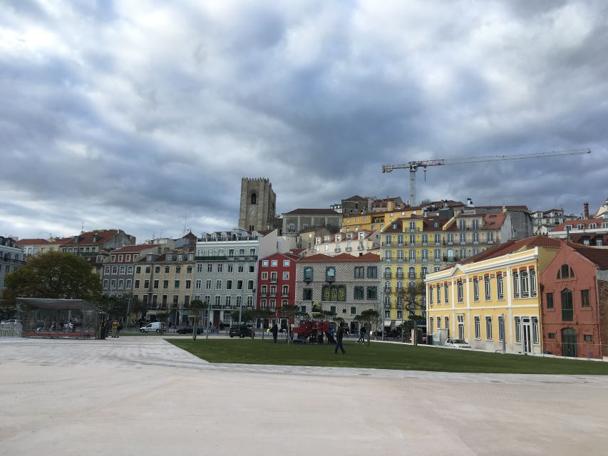 Lisbon: Hills, Alfama, and Mouraria Tour by Electric Bike - Key points to know before you book